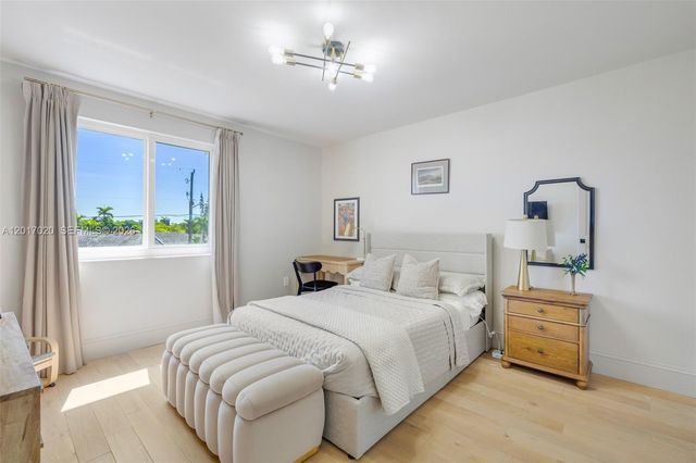 3352 SW 110th Ave, Miami, FL 33165
