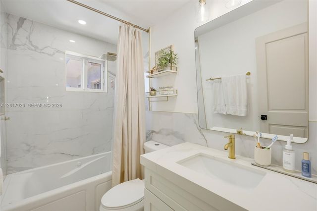 3352 SW 110th Ave, Miami, FL 33165