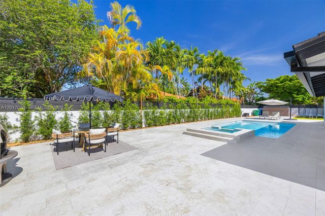 3352 SW 110th Ave, Miami, FL 33165