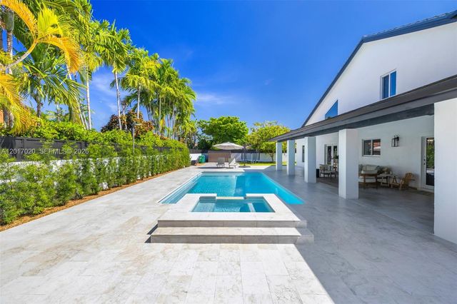 3352 SW 110th Ave, Miami, FL 33165