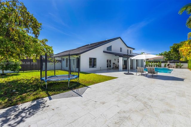 3352 SW 110th Ave, Miami, FL 33165