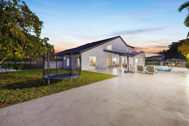 3352 SW 110th Ave, Miami, FL 33165