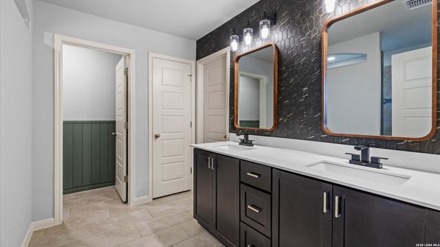 205 Pudu Trl, Cibolo, TX 78108