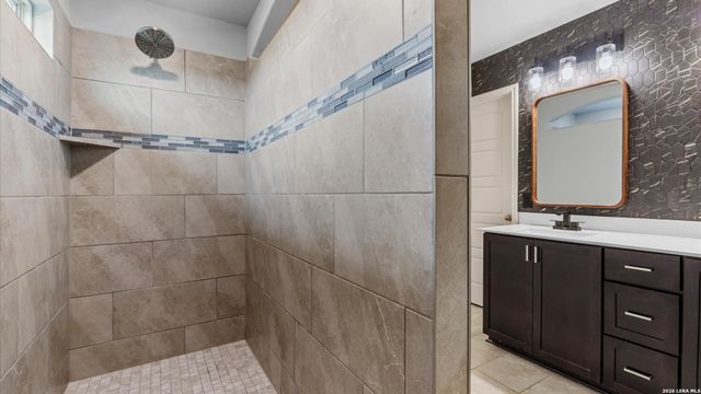 205 Pudu Trl, Cibolo, TX 78108