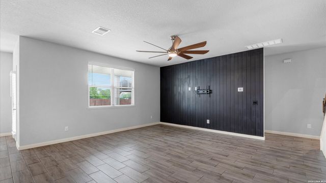 205 Pudu Trl, Cibolo, TX 78108