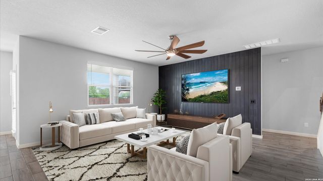 205 Pudu Trl, Cibolo, TX 78108