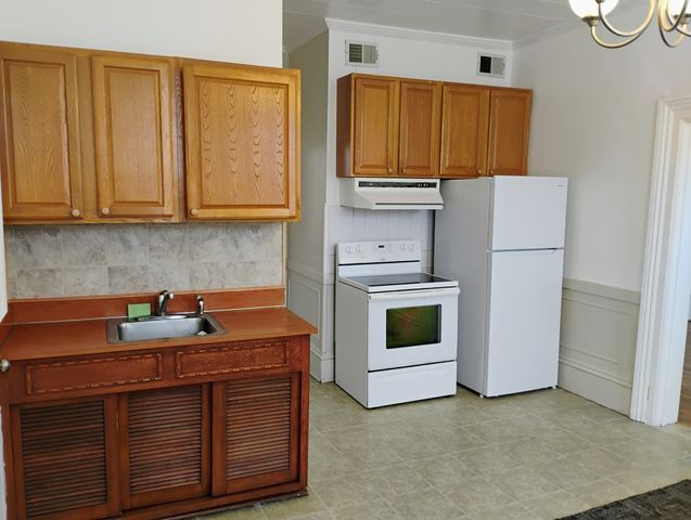 903 RIDGE Road 2, Wilmette, IL 60091