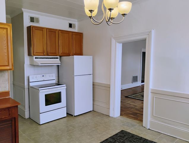 903 RIDGE Road 2, Wilmette, IL 60091