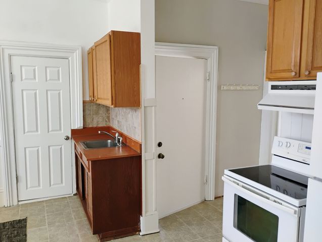 903 RIDGE Road 2, Wilmette, IL 60091