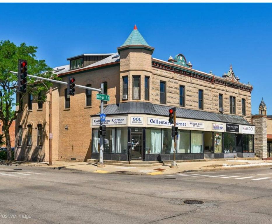 903 RIDGE Road 2, Wilmette, IL 60091