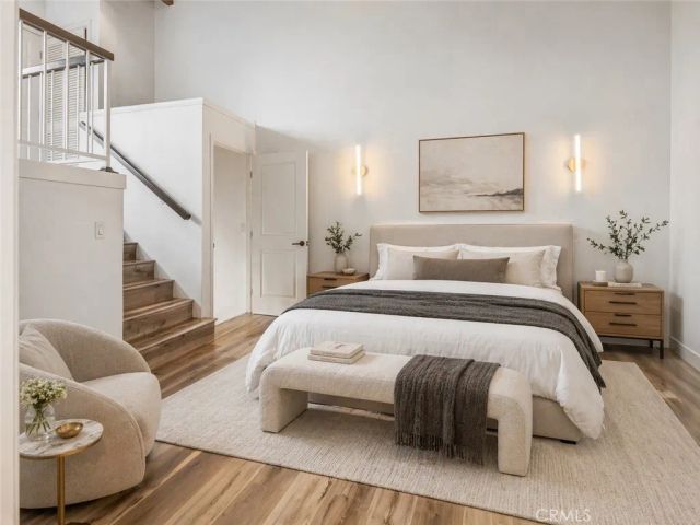 984 Granville, Los Angeles, CA 90049
