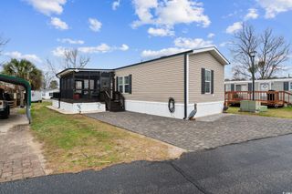 1524 Gardenia Ave., North Myrtle Beach, SC 29582