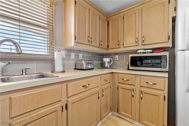 3465 Celestial WAY, North Fort Myers, FL 33903