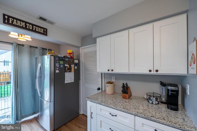 73 HUNT DR, Horsham, PA 19044