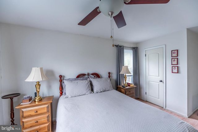 73 HUNT DR, Horsham, PA 19044