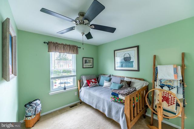 73 HUNT DR, Horsham, PA 19044