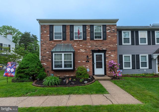 73 HUNT DR, Horsham, PA 19044