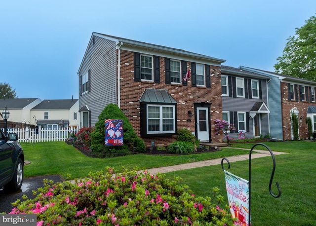 73 HUNT DR, Horsham, PA 19044