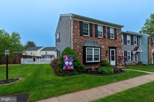 73 HUNT DR, Horsham, PA 19044