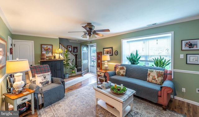 73 HUNT DR, Horsham, PA 19044