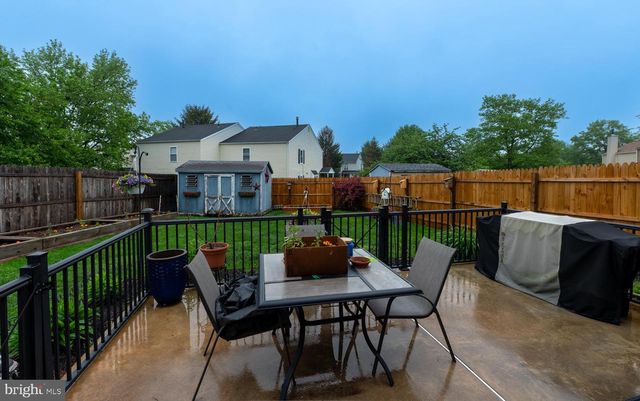 73 HUNT DR, Horsham, PA 19044