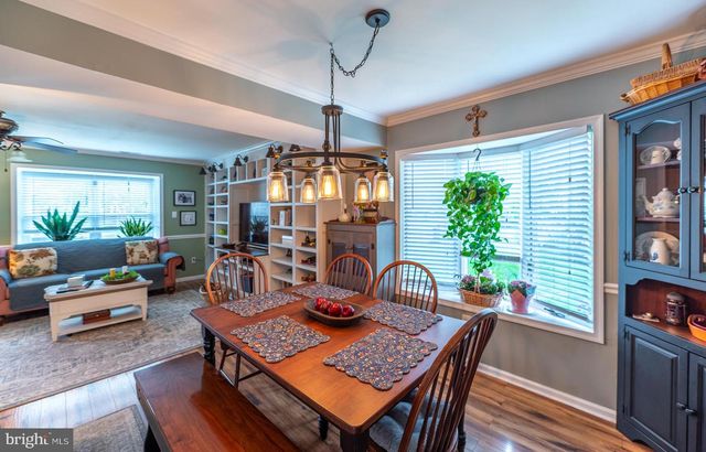 73 HUNT DR, Horsham, PA 19044