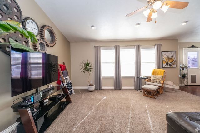 635 W 3600 S, Riverdale, UT 84405