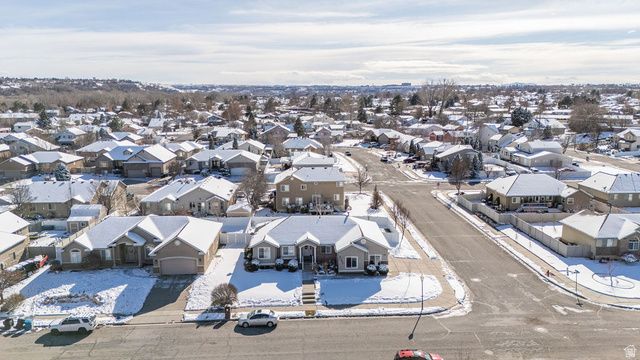 635 W 3600 S, Riverdale, UT 84405