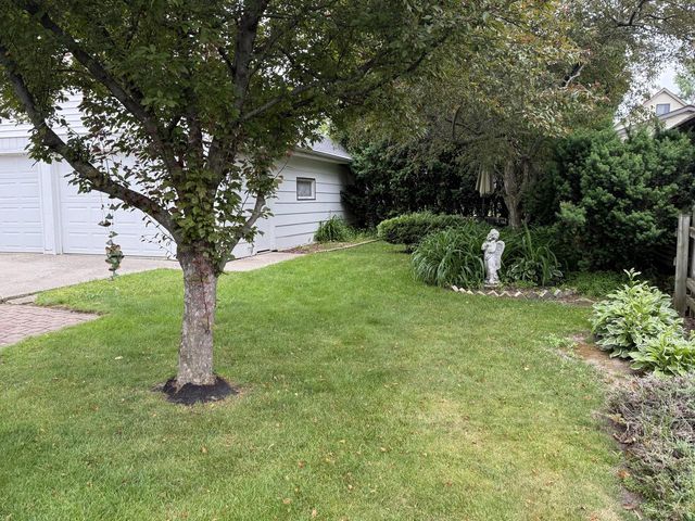 715 S 27th STREET, Manitowoc, WI 54220