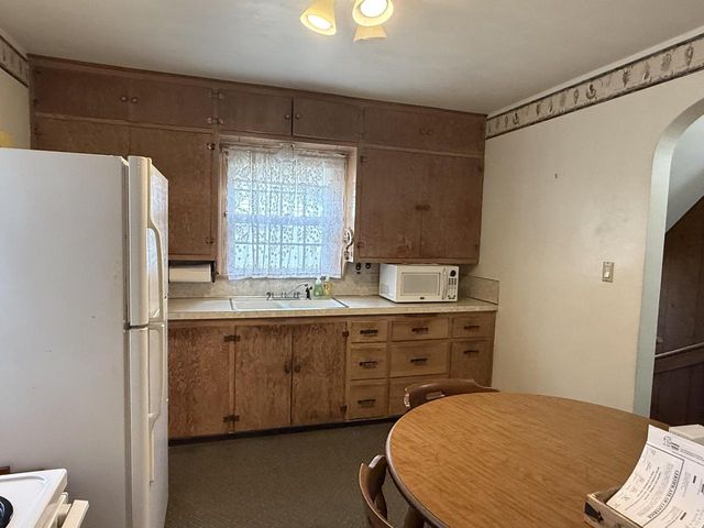 715 S 27th STREET, Manitowoc, WI 54220
