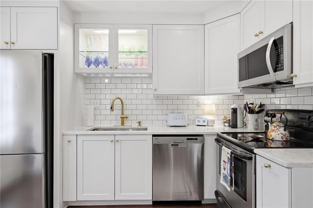 24 Independence Place NW, Atlanta, GA 30318