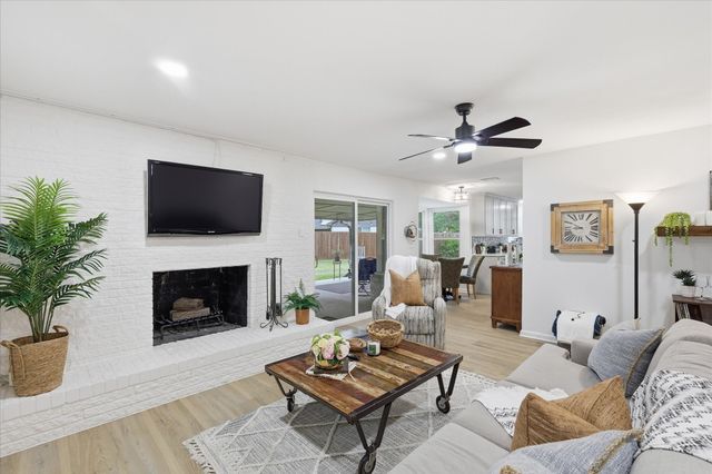 6012 Wester Avenue, Fort Worth, TX 76133