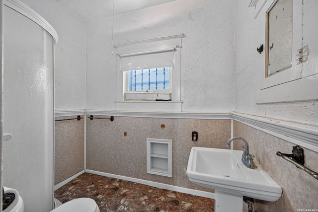 306 Jennings, San Antonio, TX 78225
