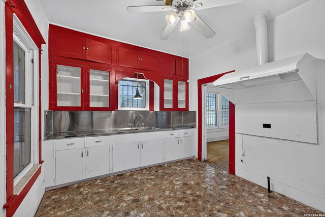 306 Jennings, San Antonio, TX 78225