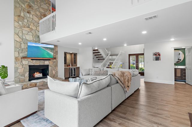 99 W Country Club Drive, Destin, FL 32541