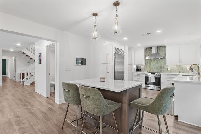 99 W Country Club Drive, Destin, FL 32541