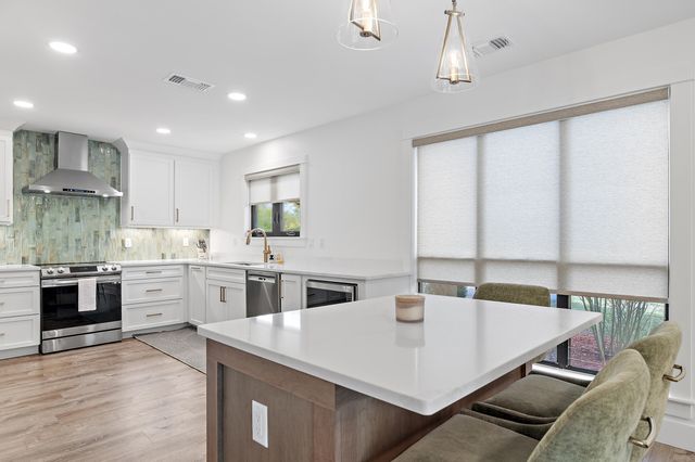 99 W Country Club Drive, Destin, FL 32541