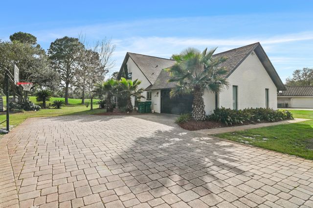99 W Country Club Drive, Destin, FL 32541