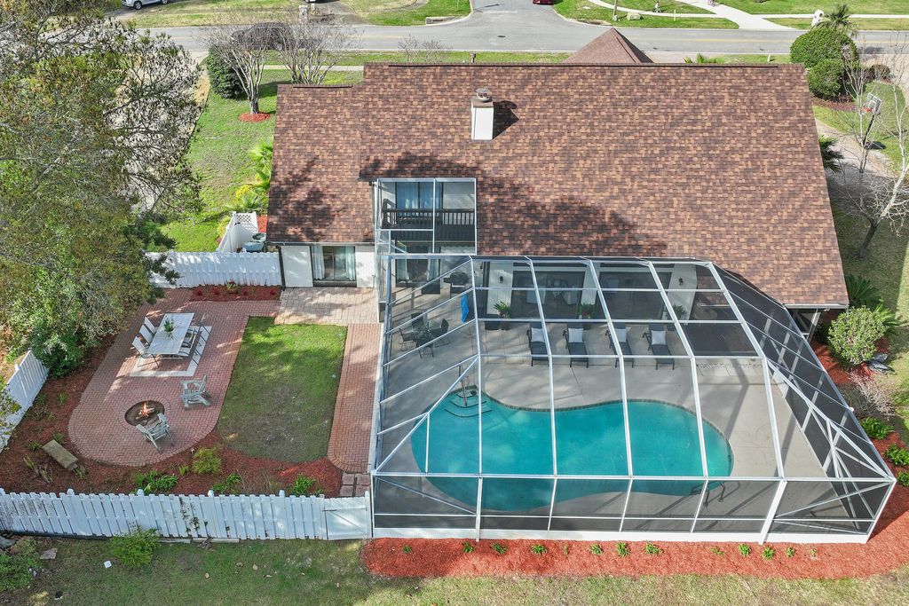 99 W Country Club Drive, Destin, FL 32541