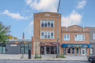2717 W PETERSON Avenue, Chicago, IL 60659