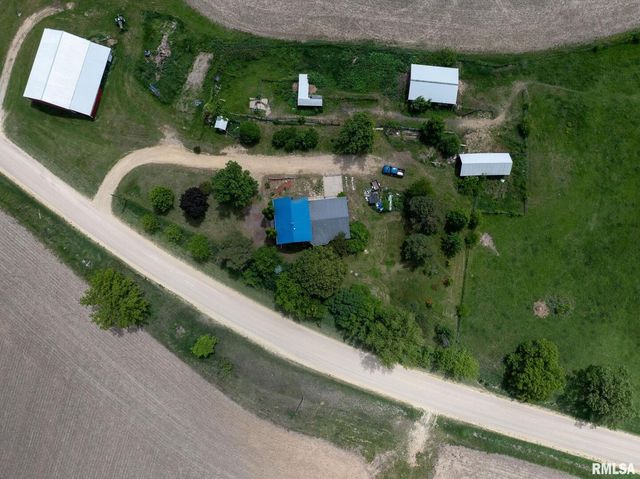 3027 262nd Street, Dewitt, IA 52742