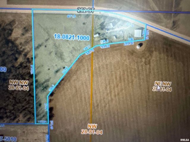 3027 262nd Street, Dewitt, IA 52742