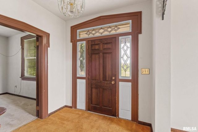 3027 262nd Street, Dewitt, IA 52742