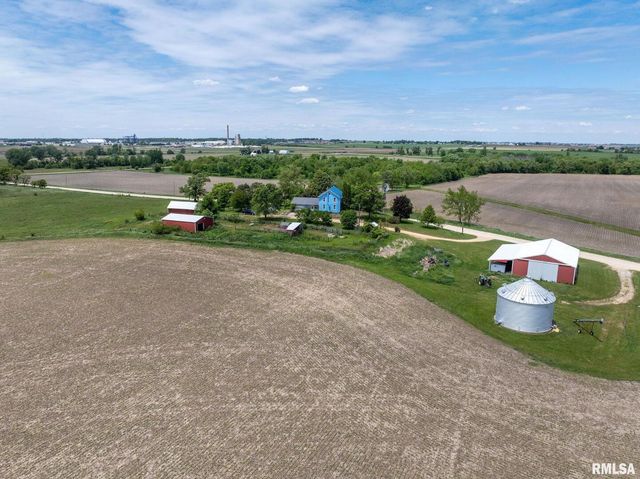 3027 262nd Street, Dewitt, IA 52742