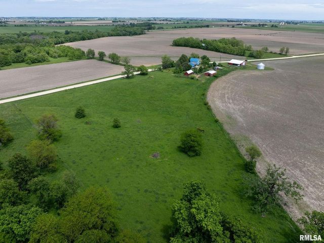 3027 262nd Street, Dewitt, IA 52742