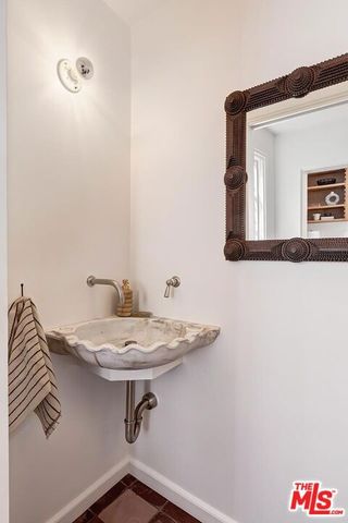 3124 Belden Drive, Los Angeles, CA 90068