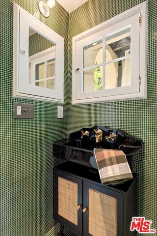 3124 Belden Drive, Los Angeles, CA 90068