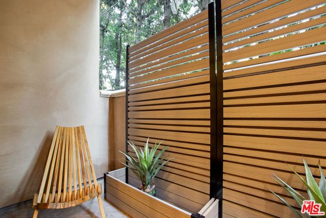 850 N Croft Avenue 104, Los Angeles, CA 90069