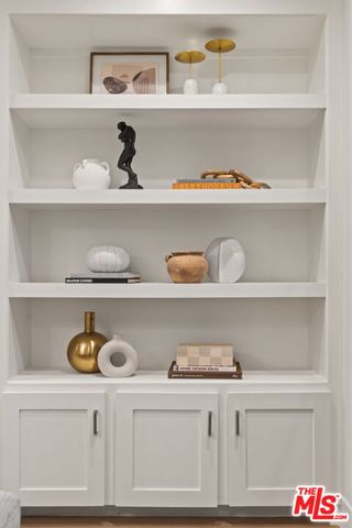 850 N Croft Avenue 104, Los Angeles, CA 90069