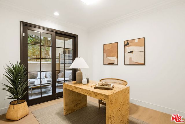 850 N Croft Avenue 104, Los Angeles, CA 90069